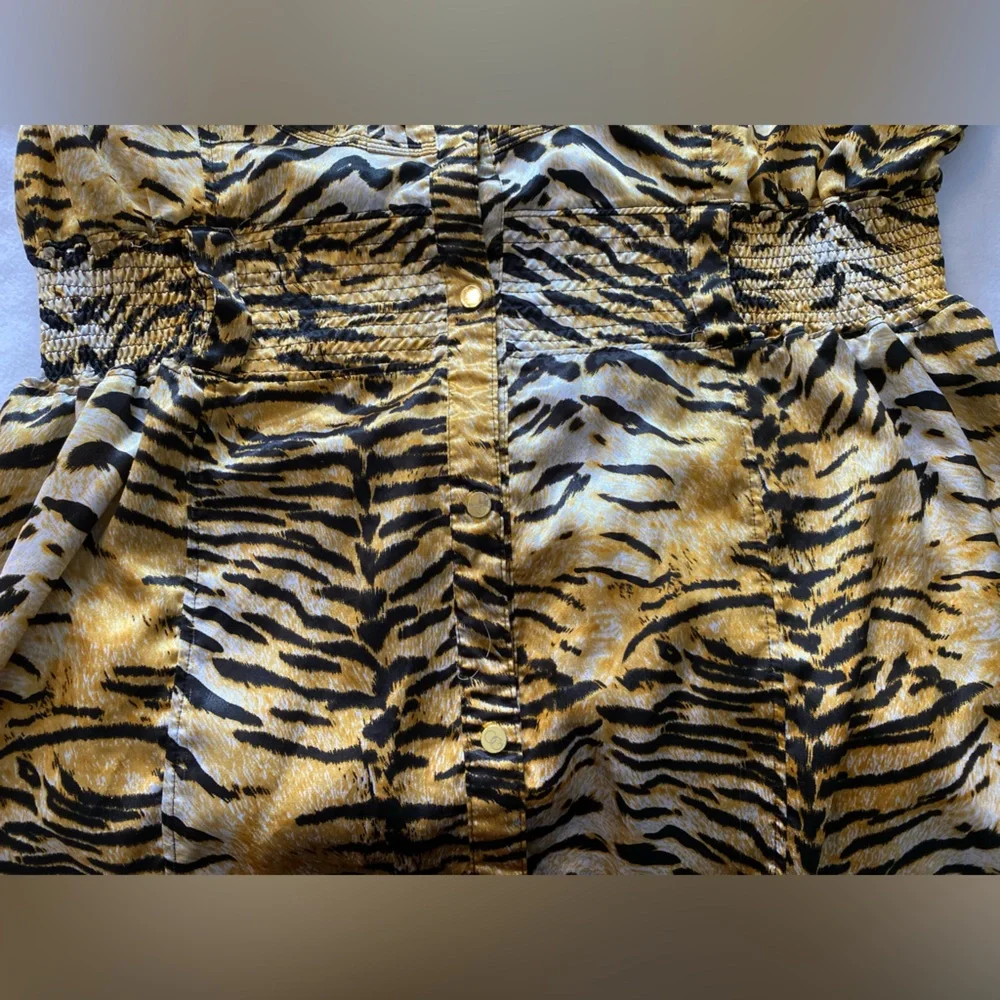 Coogi Tiger Print  Puff Sleeve Tunic Top 3x | Snap Buttons | has belt loops - Picture 8 of 10